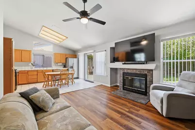9196 Morgan Point Court, Elk Grove, CA 95624 - Photo 11