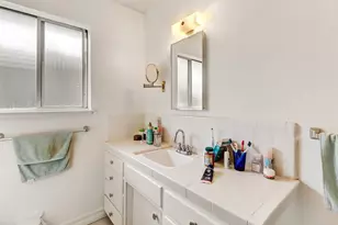 2735 57th St, Sacramento, CA 95817 - Photo 15