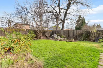 2735 57th Street, Sacramento, CA 95817 - Photo 39