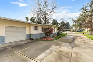 2735 57th St, Sacramento, CA 95817 - Photo 3