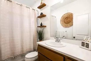 1862 Cobblefield Ln, Los Banos, CA 93635 - Photo 13