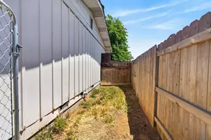6618 47th St, Sacramento, CA 95823 - Photo 21