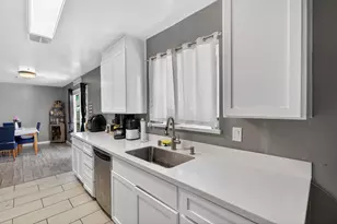 6618 47th St, Sacramento, CA 95823 - Photo 13