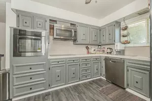 6326 N Bergeron Ave, Fresno, CA 93704 - Photo 13