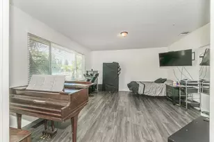 6326 N Bergeron Ave, Fresno, CA 93704 - Photo 17