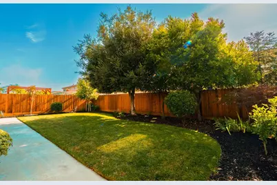 2521 Jubilee Drive, Turlock, CA 95380 - Photo 21