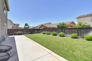 9894 Sintra Way, Elk Grove, CA 95757 - Photo 51