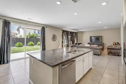 9894 Sintra Way, Elk Grove, CA 95757 - Photo 25