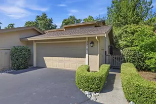 4978 Village Oaks Dr, Rocklin, CA 95677 - Photo 13