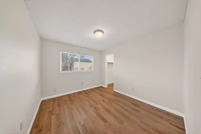 7263 Hayward Drive, Sacramento, CA 95828 - Photo 23