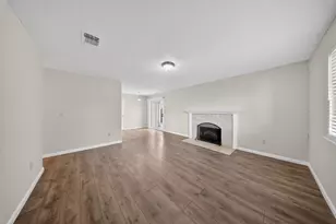 7263 Hayward Dr, Sacramento, CA 95828 - Photo 15