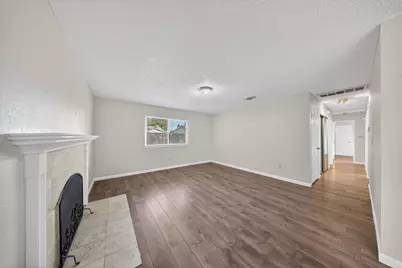 7263 Hayward Drive, Sacramento, CA 95828 - Photo 13