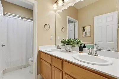 9817 Kugler Way, Elk Grove, CA 95757 - Photo 21