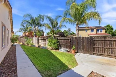 9817 Kugler Way, Elk Grove, CA 95757 - Photo 27