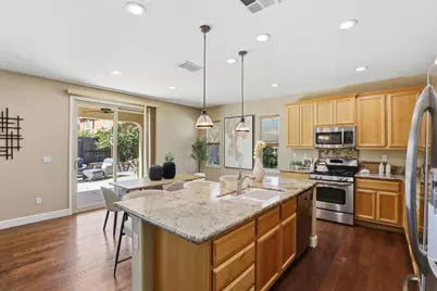 9817 Kugler Way, Elk Grove, CA 95757 - Photo 9