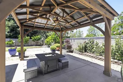 10014 Blossom Ridge Drive, Elk Grove, CA 95757 - Photo 33