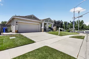 10014 Blossom Ridge Dr, Elk Grove, CA 95757 - Photo 3