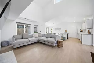 1328 Hidalgo Cir, Roseville, CA 95747 - Photo 3