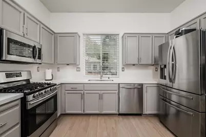 2847 Belle Fleur Way, Sacramento, CA 95833 - Photo 11