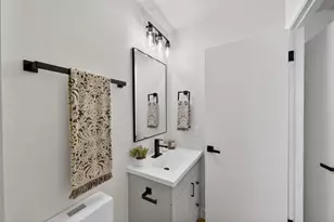 327 22nd St, Sacramento, CA 95816 - Photo 31