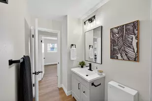 327 22nd St, Sacramento, CA 95816 - Photo 25