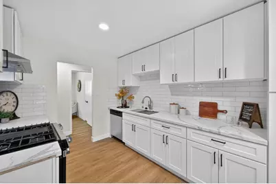 327 22nd Street, Sacramento, CA 95816 - Photo 17