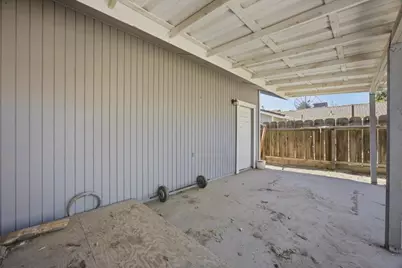 813 Holiday Way, Chowchilla, CA 93610 - Photo 33