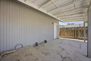 813 Holiday Way, Chowchilla, CA 93610 - Photo 33