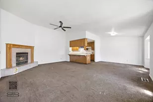 813 Holiday Way, Chowchilla, CA 93610 - Photo 13