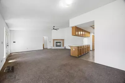 813 Holiday Way, Chowchilla, CA 93610 - Photo 17