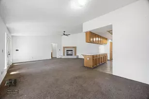 813 Holiday Way, Chowchilla, CA 93610 - Photo 17