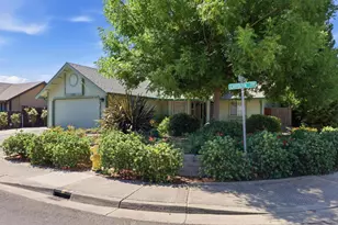1788 Carolyn Dr, Yuba City, CA 95993 - Photo 1