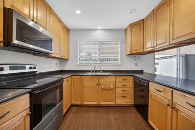 3548 Larchmont Square Lane, Sacramento, CA 95821 - Photo 17