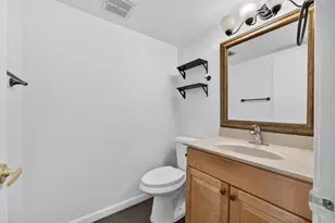 3548 Larchmont Square Ln, Sacramento, CA 95821 - Photo 9