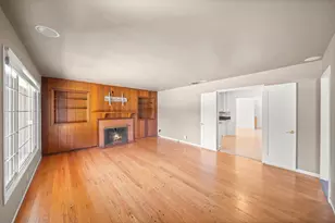3077 Bertis Dr, Sacramento, CA 95821 - Photo 15