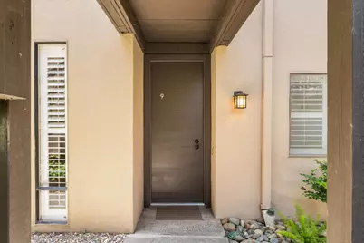 863 E Woodside Lane #9, Sacramento, CA 95825 - Photo 3