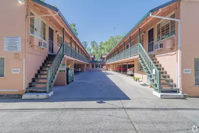 2323 H Street, Sacramento, CA 95816 - Photo 11