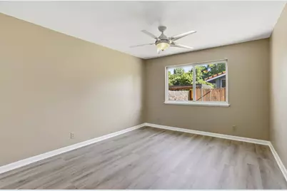 8077 Caribbean Way, Sacramento, CA 95826 - Photo 17