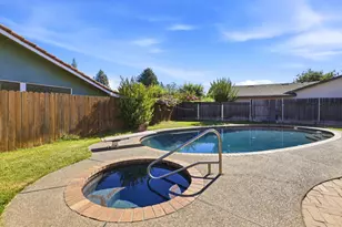 8077 Caribbean Way, Sacramento, CA 95826 - Photo 37