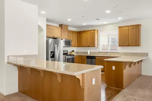 714 Elk Hills Dr, Galt, CA 95632 - Photo 9
