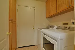 3155 Autumn Chase Cir, Stockton, CA 95219 - Photo 21