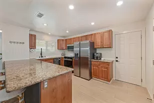 3210 Rosemont Dr, Sacramento, CA 95826 - Photo 9
