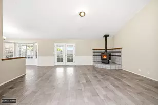 937 North Point Dr, Yuba City, CA 95991 - Photo 9