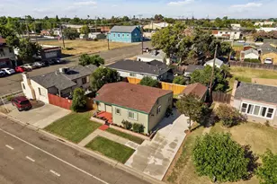 209 6th St, Galt, CA 95632 - Photo 29