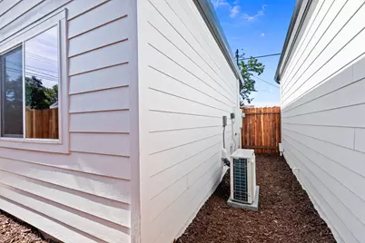 4108 16th Avenue, Sacramento, CA 95820 - Photo 37