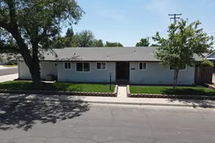 1128 Multnomah Dr, Modesto, CA 95350 - Photo 1