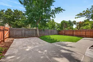 22 Seaside Ct, Sacramento, CA 95831 - Photo 33