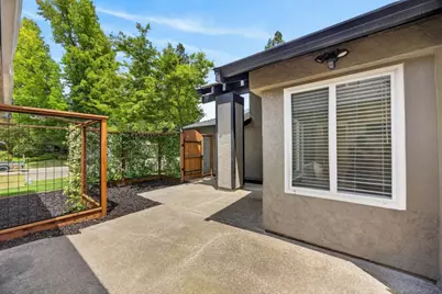 22 Seaside Court, Sacramento, CA 95831 - Photo 35