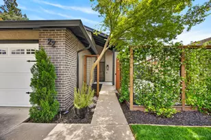 22 Seaside Ct, Sacramento, CA 95831 - Photo 3