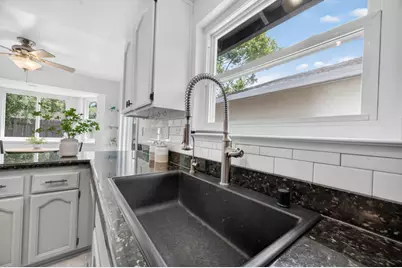 22 Seaside Court, Sacramento, CA 95831 - Photo 13